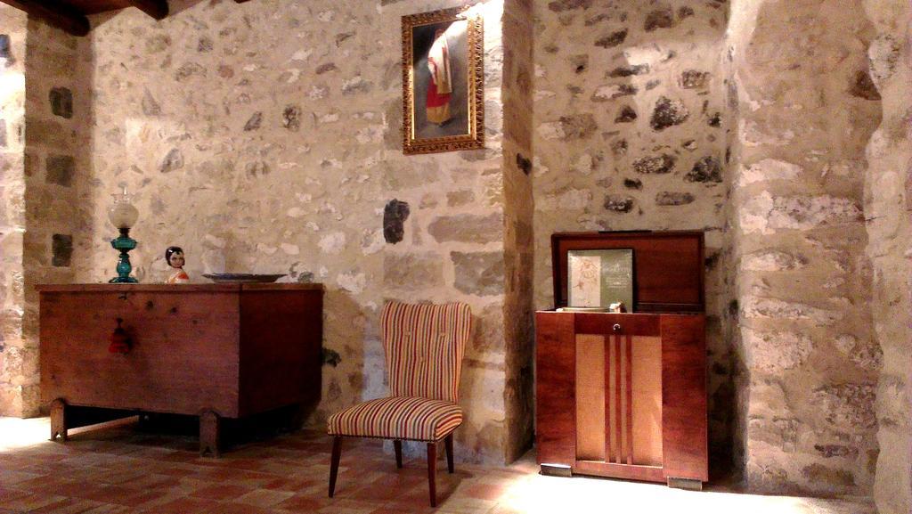 Il Borgo Dell'arcangelo Agroturismo Barùmini